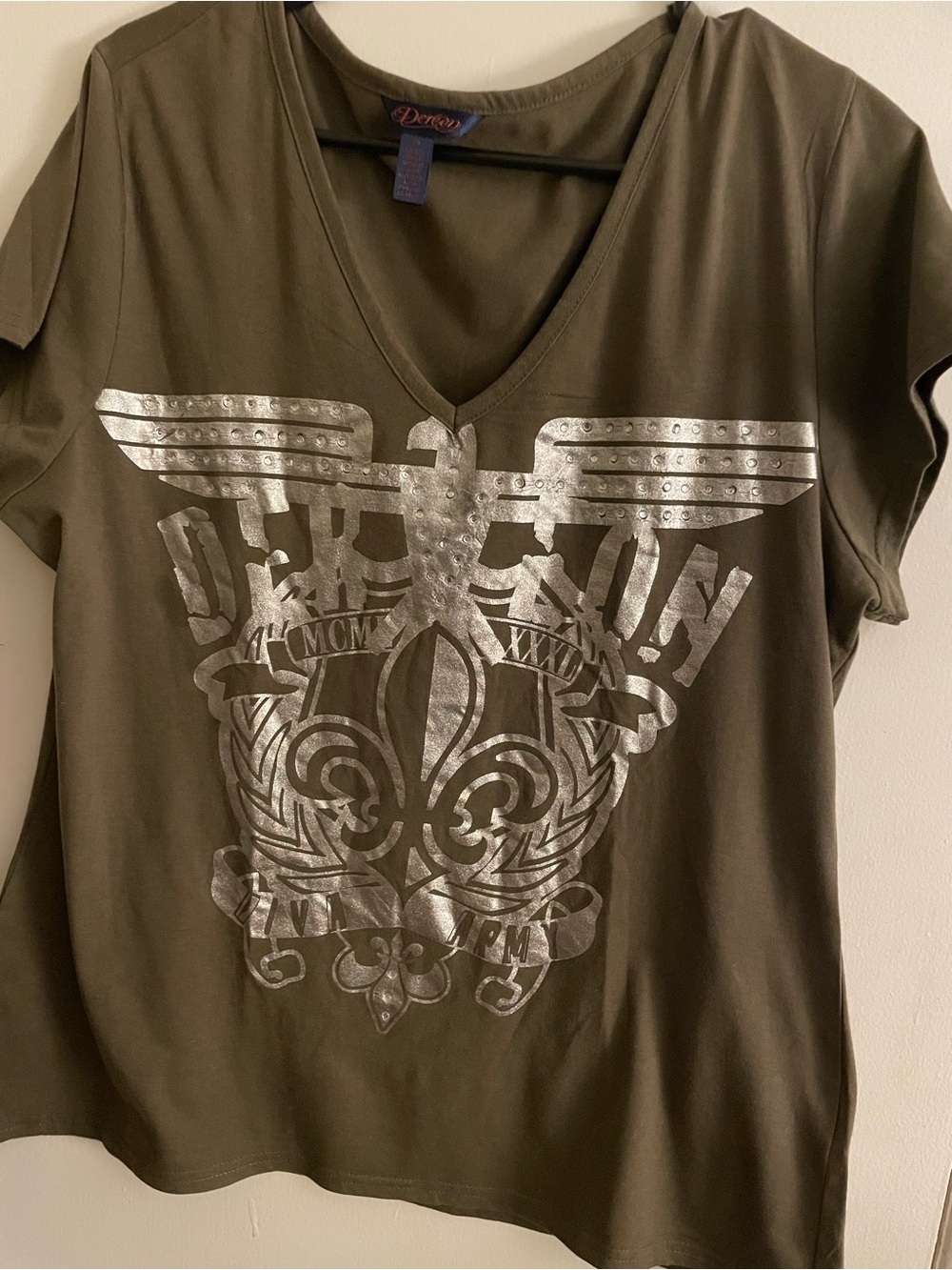 Dereon from Levi's Olive Green V-Neck Tee with Silver Foil Graphic